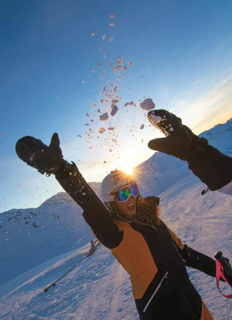 Ski au coucher de soleil à Val Thorens